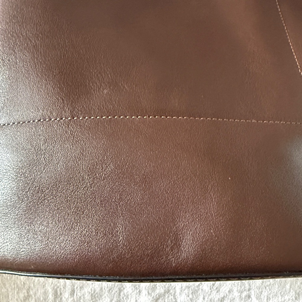 2025 updated Coach Bleecker Bucket Bag in Maple - Picture 8 of 15